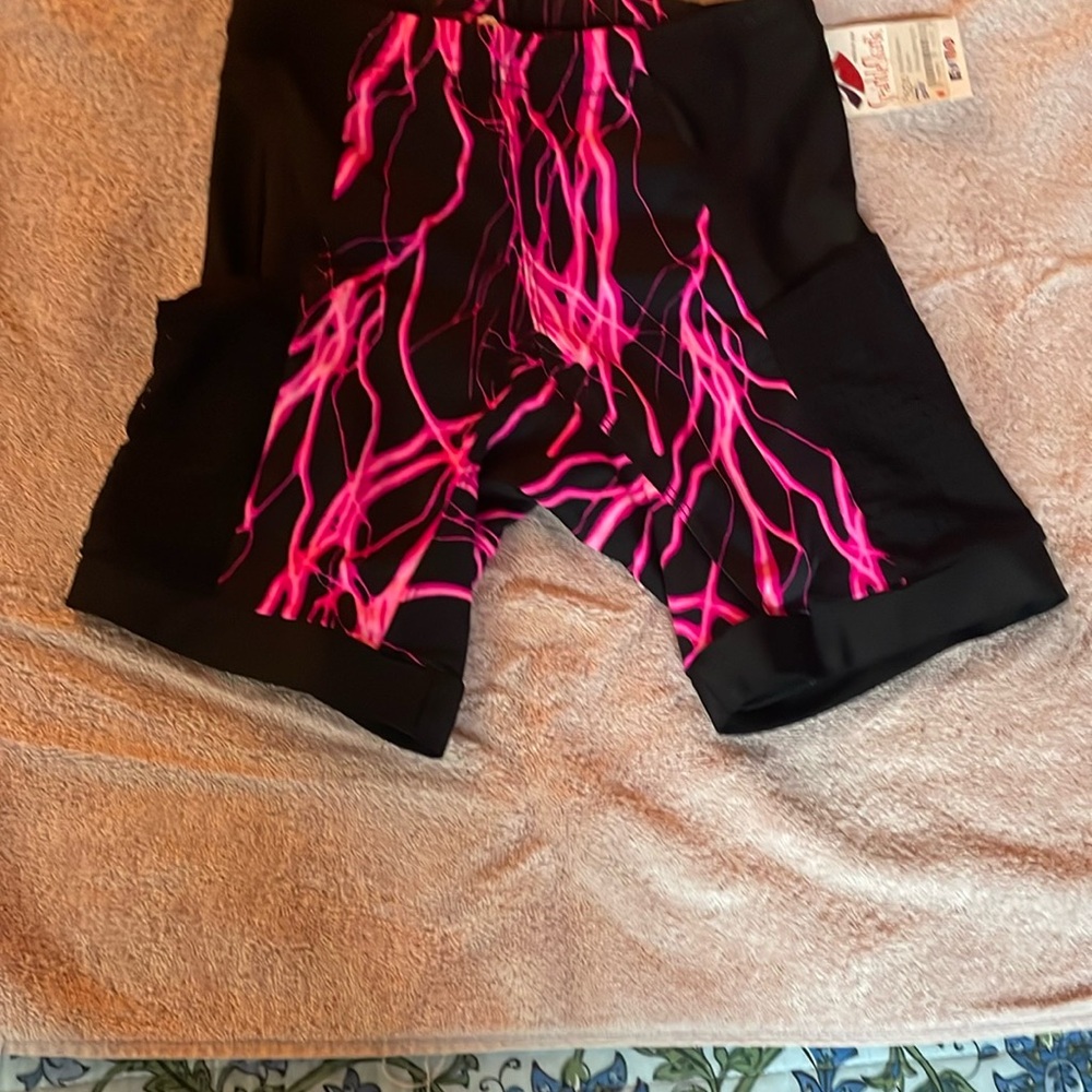 Sparkle Skirts “Mudd Busters” black and neon pink Cycling Shorts - S - NWT - Picture 6 of 10